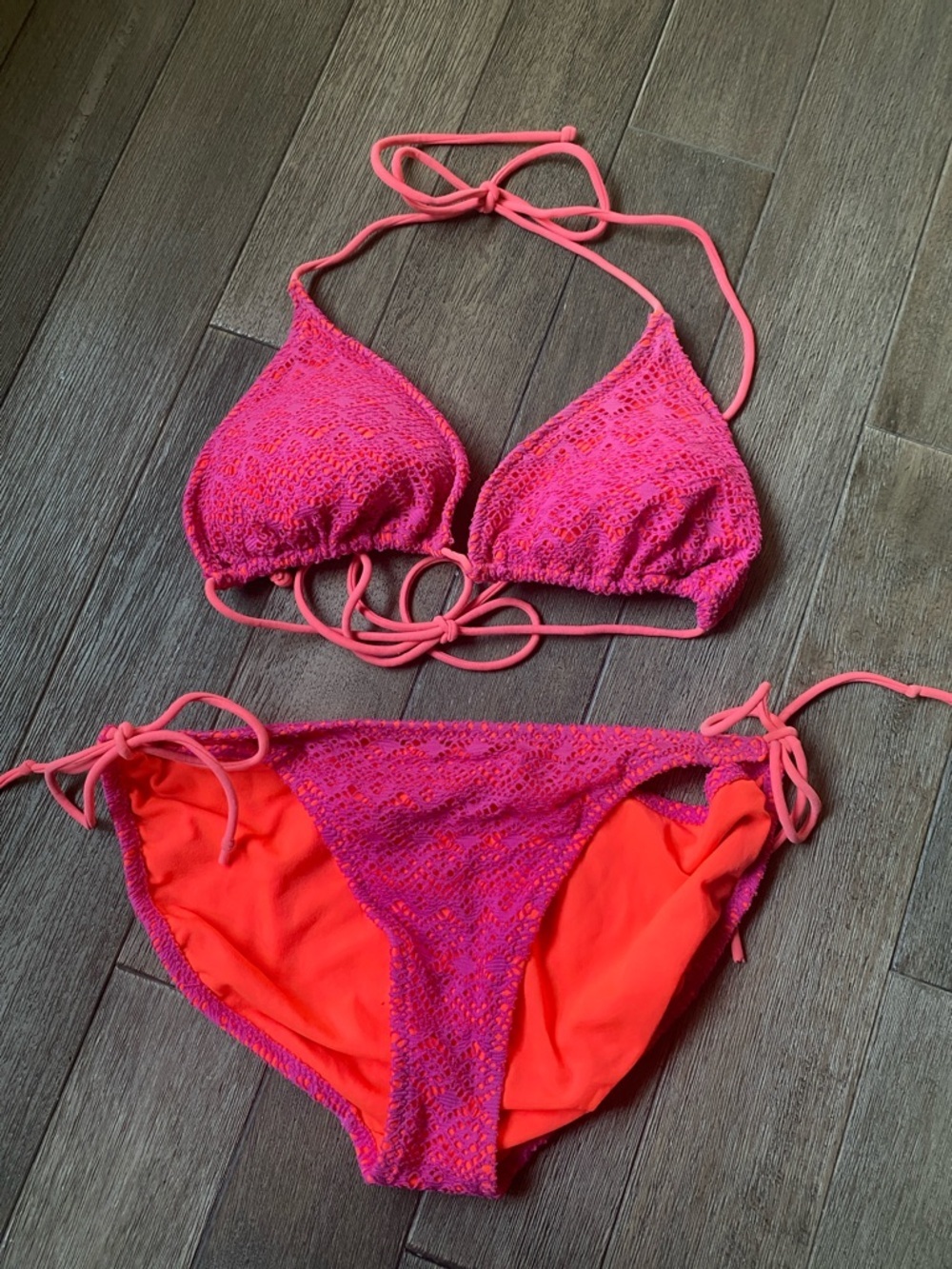 Aeropostale Neon Orange & Pink Crochet-Trim Bikini Top, Size L